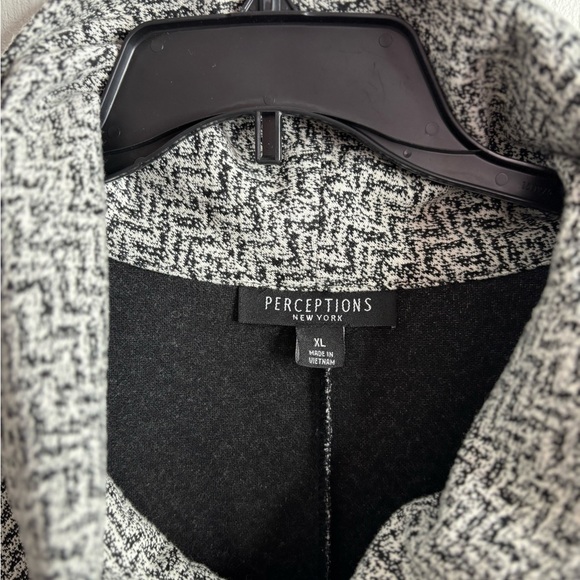 NWOT Perceptions Houndstooth Black and White, cowl neck Dress; XL. Pockets, soft - Picture 2 of 6